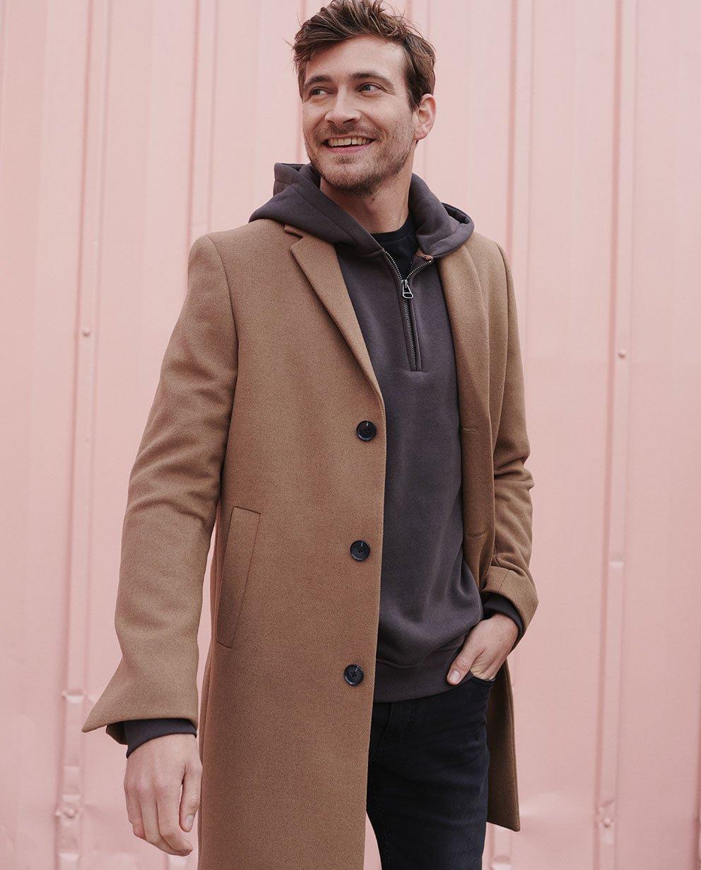 Look classique et décontracté