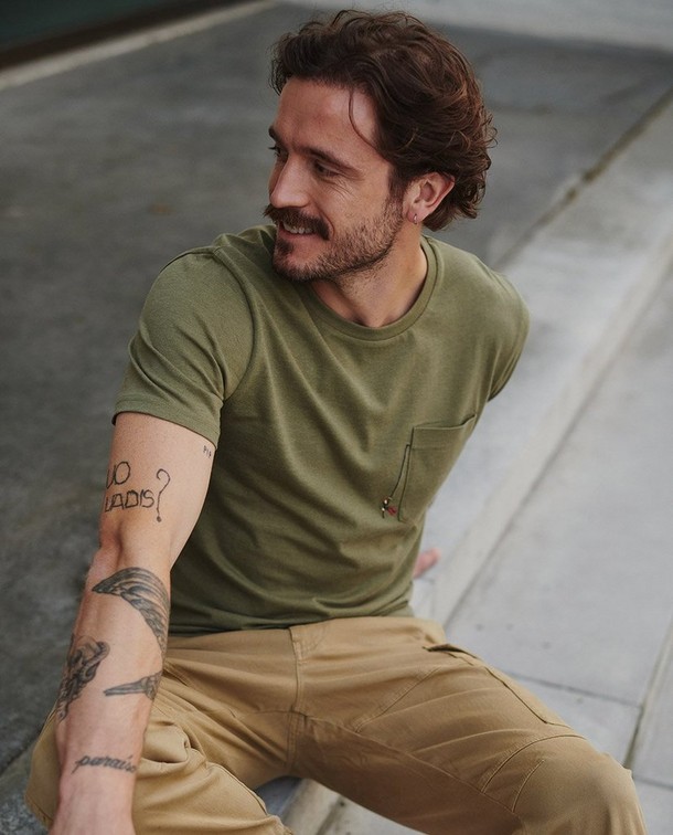 Snelle combo: T-shirt en broek Snelle combo: T-shirt en broek