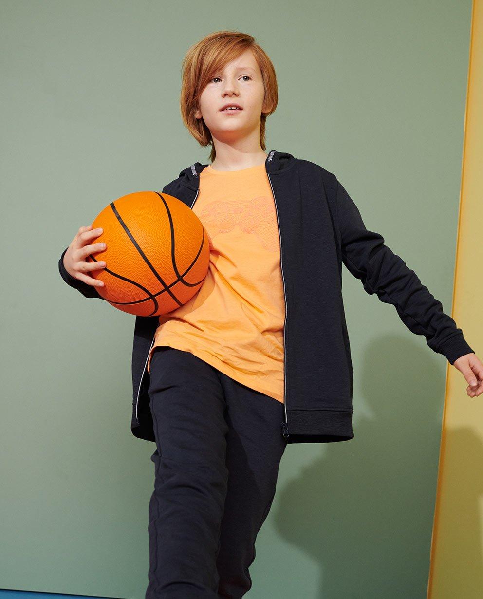 Un look sportif et confortable - null - 