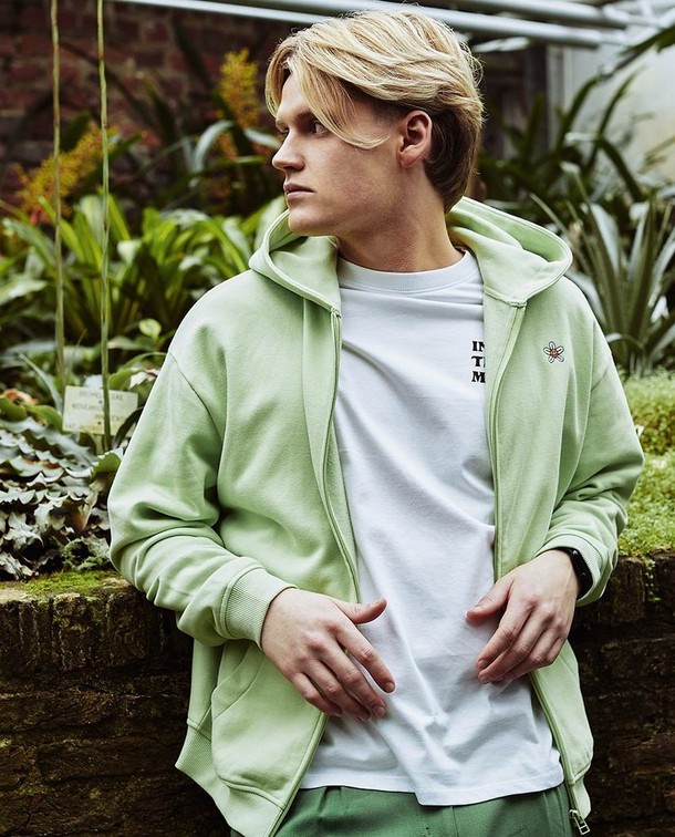 Outfit met een groene touch Outfit met een groene touch