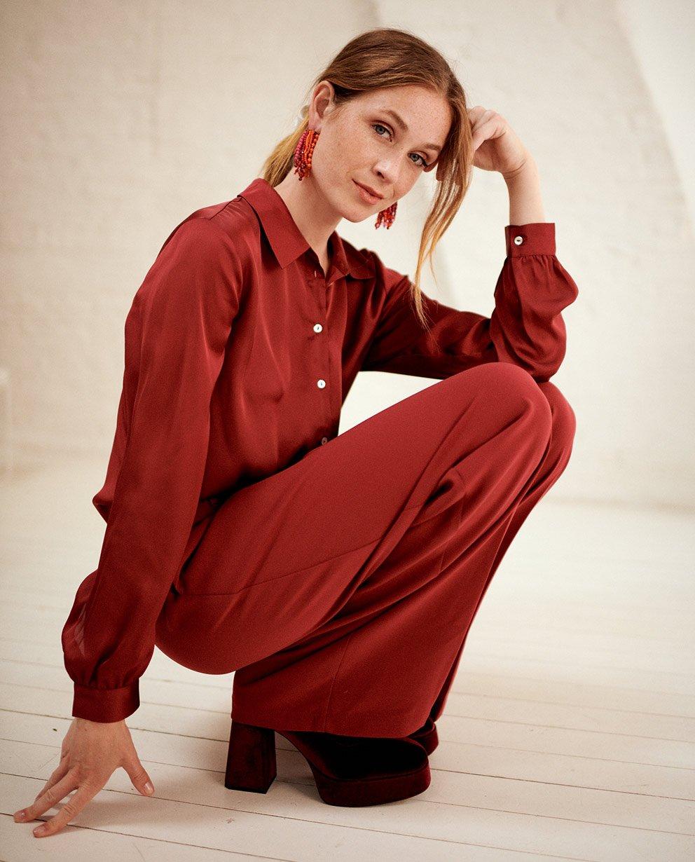 Casual bordeaux outfit 