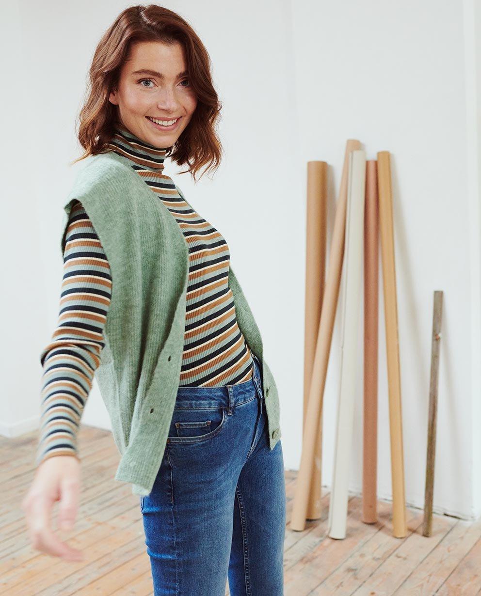 Totalement trendy : le cardigan sans manches - null - 