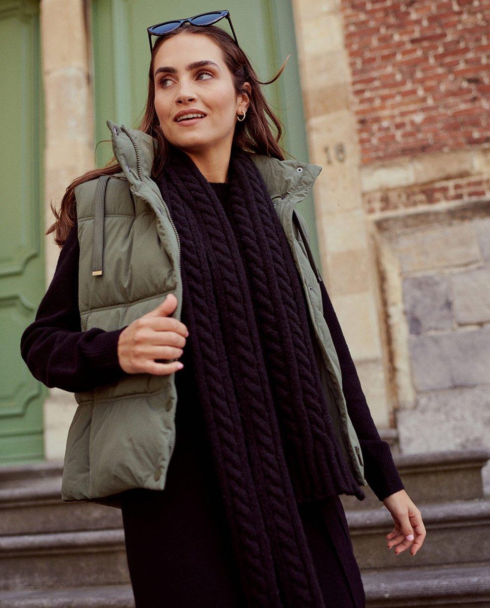 Neutrale herfstoutfit