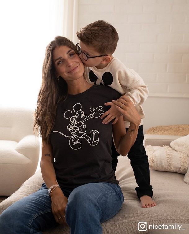 Avec Mickey Mouse Avec Mickey Mouse