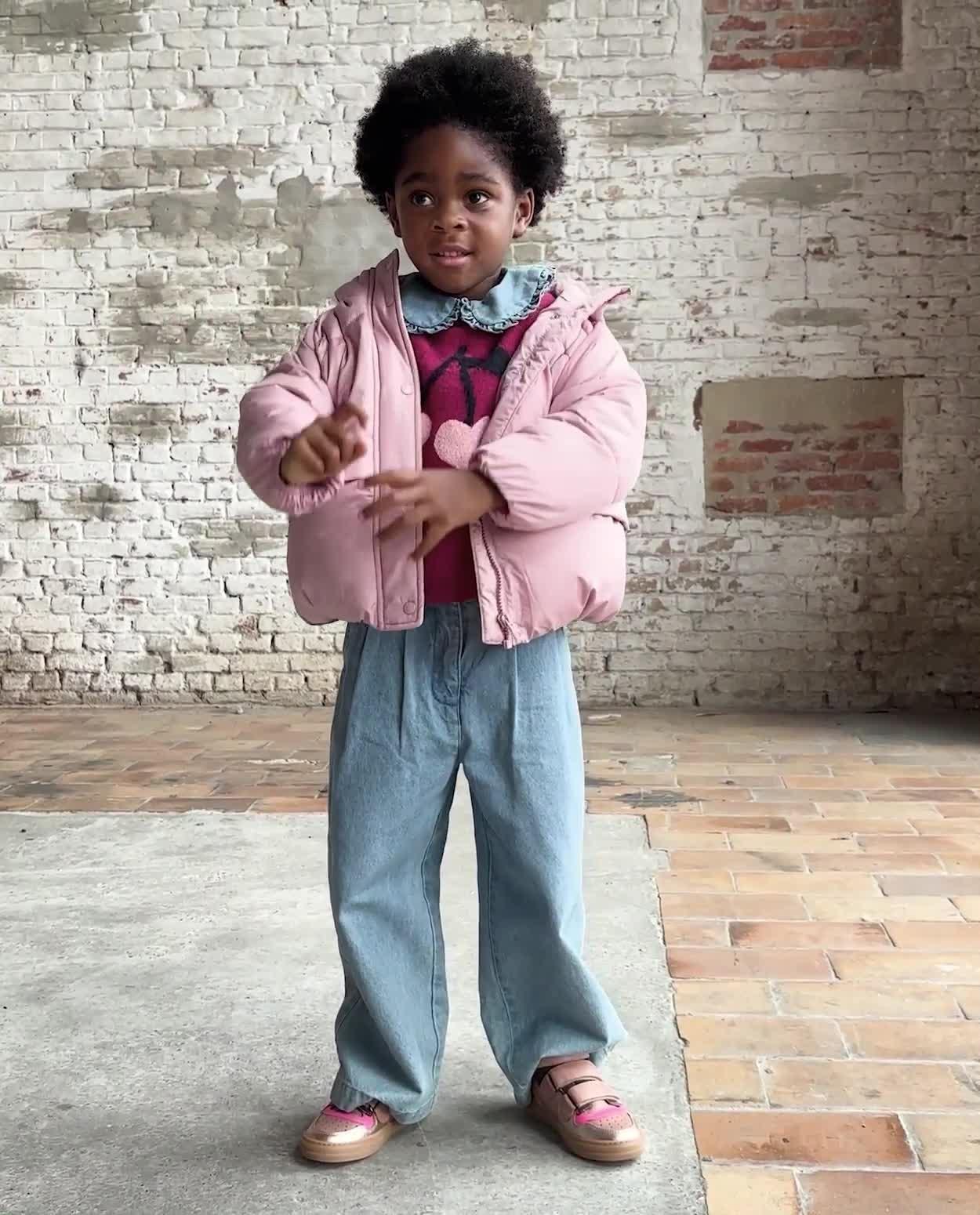 Pufferjas van gerecycleerd polyester met doorgestikt patroon - Video - roze - thumbnail nummer 2