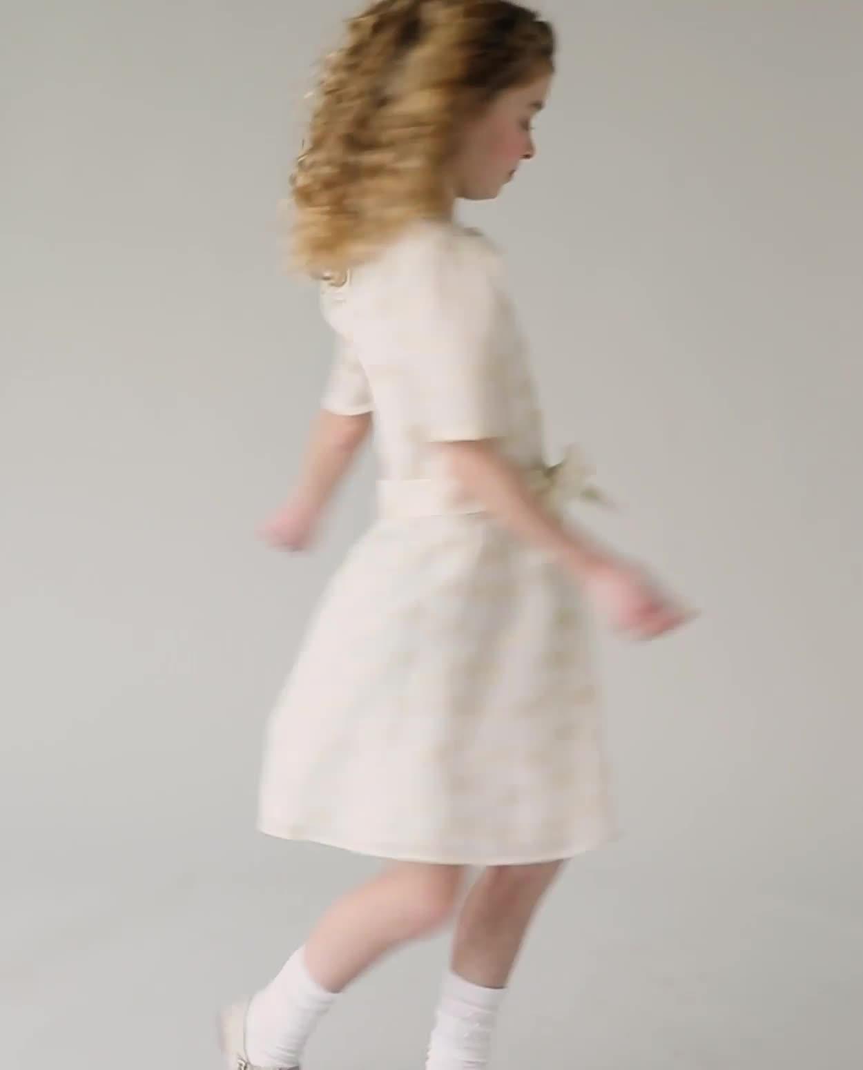 Robe en tulle avec motif floral, Special occasions, 116-140 - Vid&eacute;o - blanc - thumbnail num&eacute;ro 2